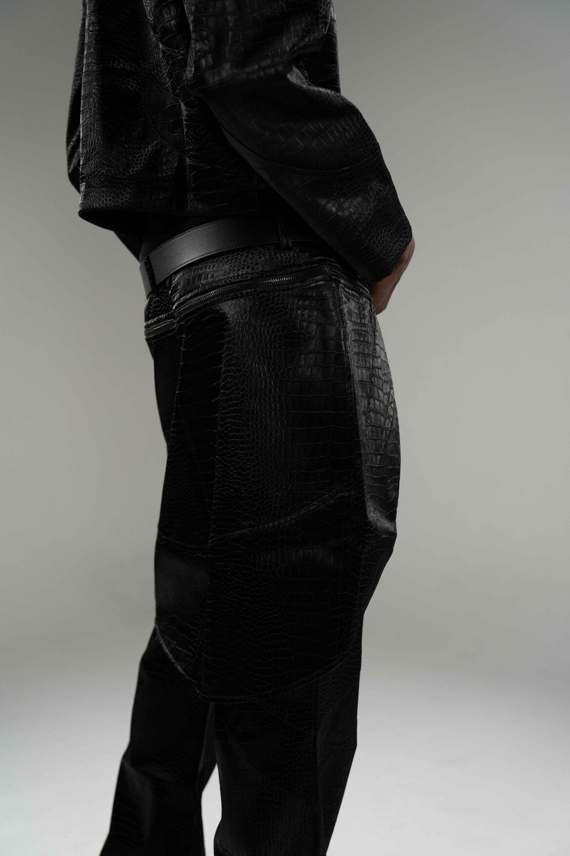 DARK ANGEL SUEDE LEATHER [CO-ORD]